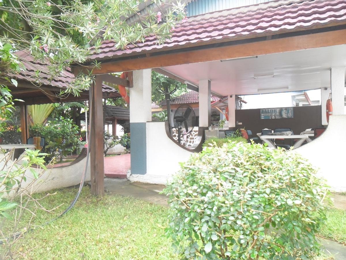 Hotel Vivi Palace Matadi Esterno foto